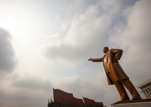 Kim Il-sung statue in Mansudae monument, DGC, Pyongyang, North Korea