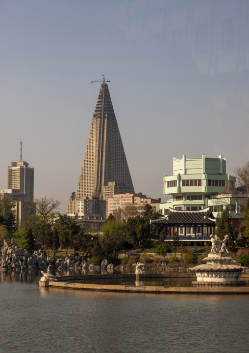 Construction of the pyramid-shaped Ryugyong hotel, DGC, Pyongyang, North Korea