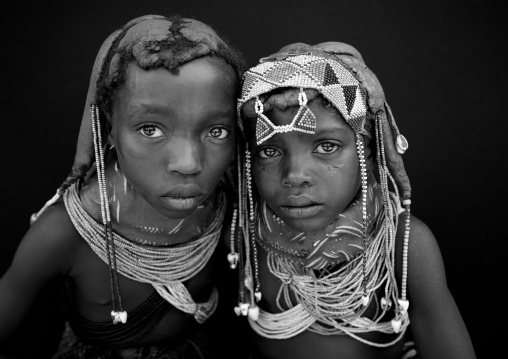 Mwila Young Girls, Angola