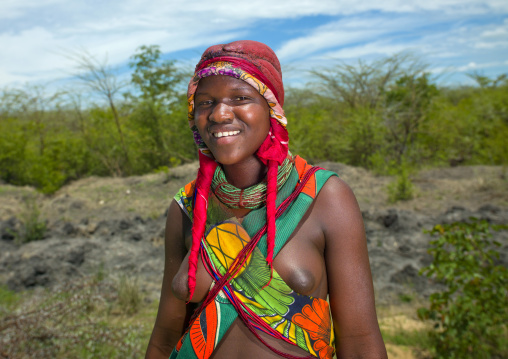 Mugambue Girl With A Traditional Hairstyle Made Of Red Mud, Angola