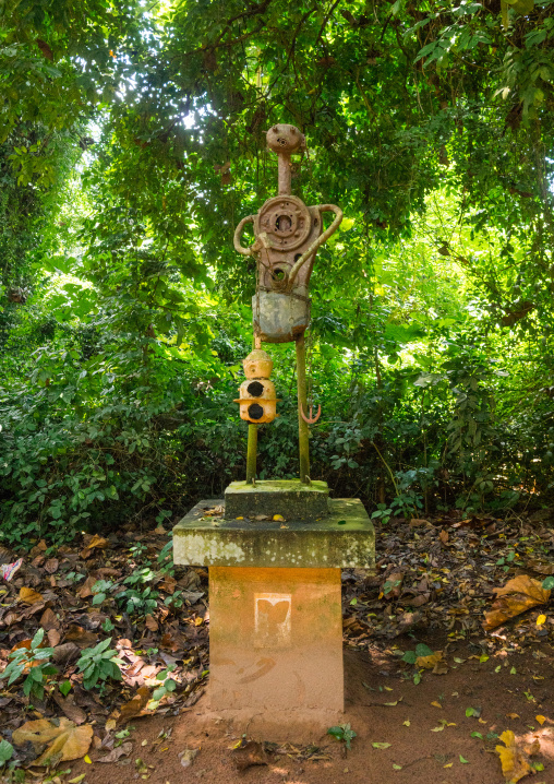 Benin, West Africa, Ouidah, deity figure in kpasse sacred forest