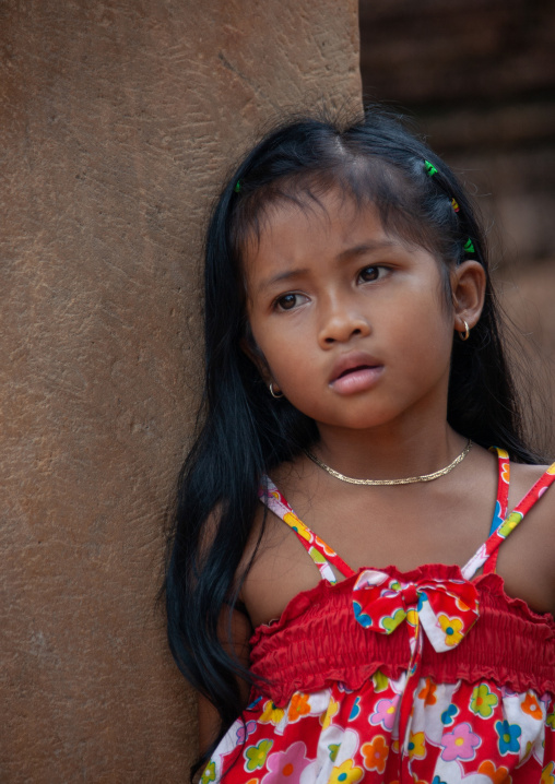 Portrait of a cambodian girl, Siem Reap Province, Angkor, Cambodia