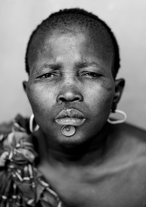 Sad Looking Bodi Woman Portrait Hana Mursi Village Omo Valley Ethiopia