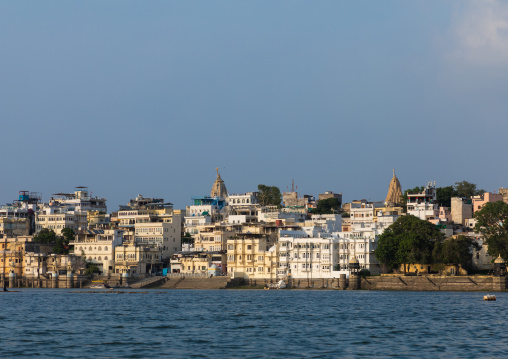 Houses on lake Pichola, Rajasthan, Udaipur, India