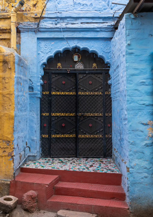 Old blue house of a brahmin, Rajasthan, Jodhpur, India