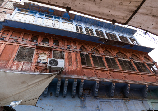 Old balcony of a haveli, Rajasthan, Jodhpur, India