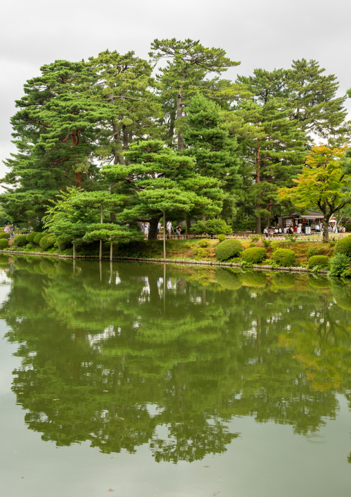 Kasumigaike pond in Kenroku-en garden, Ishikawa Prefecture, Kanazawa, Japan