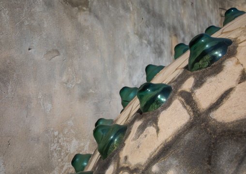 Ezzeddine hamam domed roof with glasses to allow the light to enter into the bath rooms, North Governorate, Tripoli, Lebanon