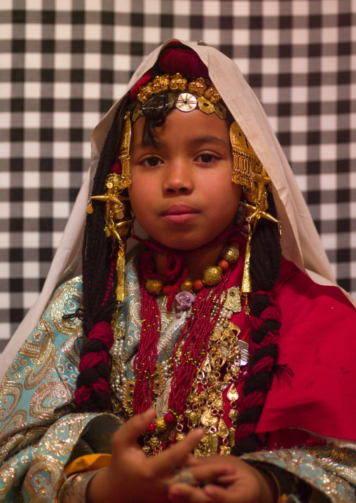 Tuareg girl in traditional clothing, Tripolitania, Ghadames, Libya