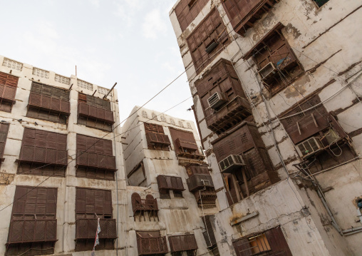 Old house with wooden mashrabiya in al-Balad quarter, Mecca province, Jeddah, Saudi Arabia