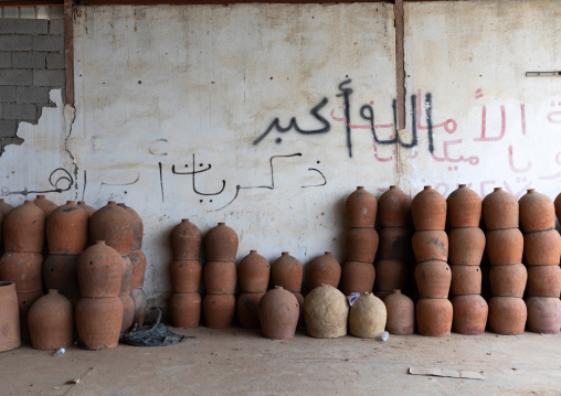 Traditional potteries fro sale in a market, Jizan Province, Mahalah, Saudi Arabia