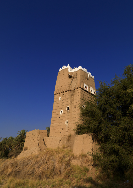 Traditional old multi-storey mud house, Najran Province, Najran, Saudi Arabia