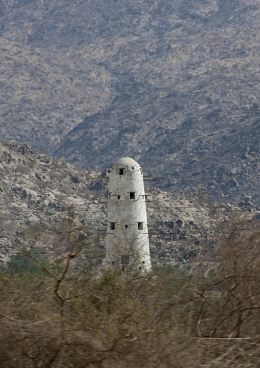 Isolated mosque, Mecca province, Jeddah, Saudi Arabia