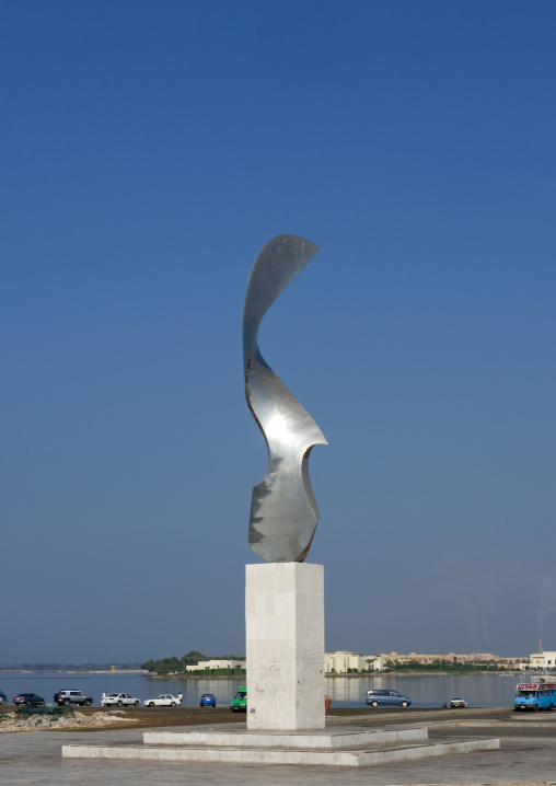 Modern art on the corniche, Mecca province, Jeddah, Saudi Arabia