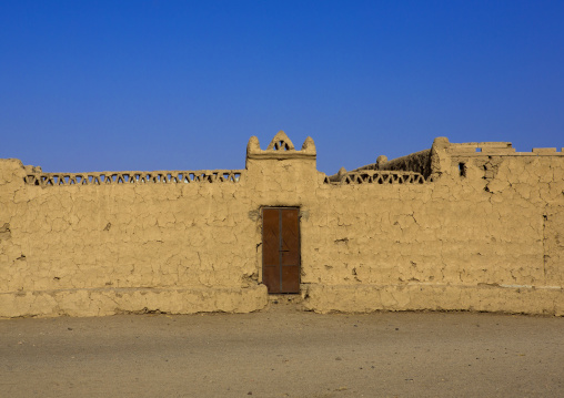 Sudan, Northern Province, Delgo, traditional nubian architecture of a doorway